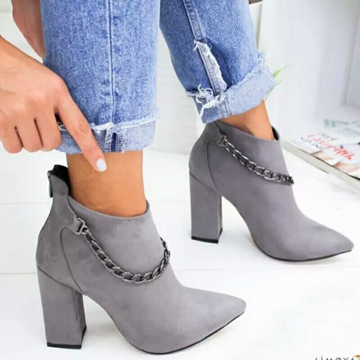 Pointy chunky heels