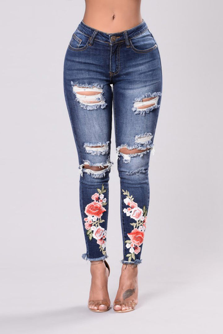 3Xl summer woman ripped Jeans With Embroidery hole Sexy High Waist Denim stretch plus size Pencil Pants High Street